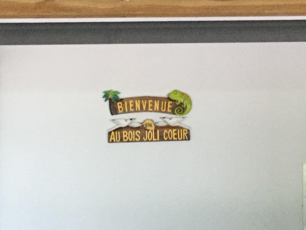 Le Bois Joli Coeur Hotell Saint-Benoît Exteriör bild